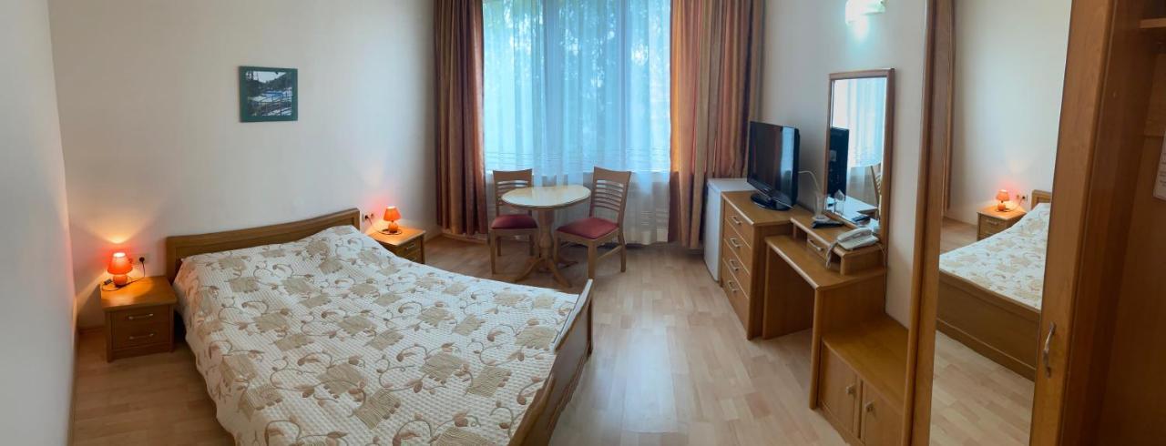 Apart Hotel Central Razgrad Екстер'єр фото