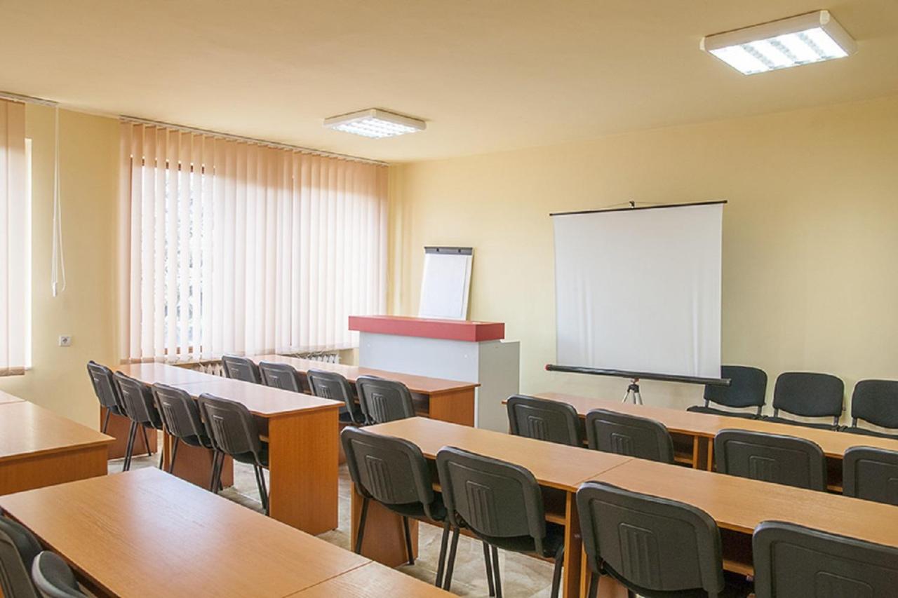 Apart Hotel Central Razgrad Екстер'єр фото