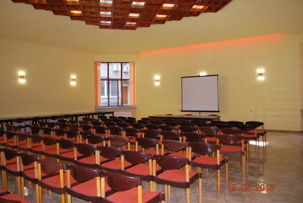 Apart Hotel Central Razgrad Екстер'єр фото