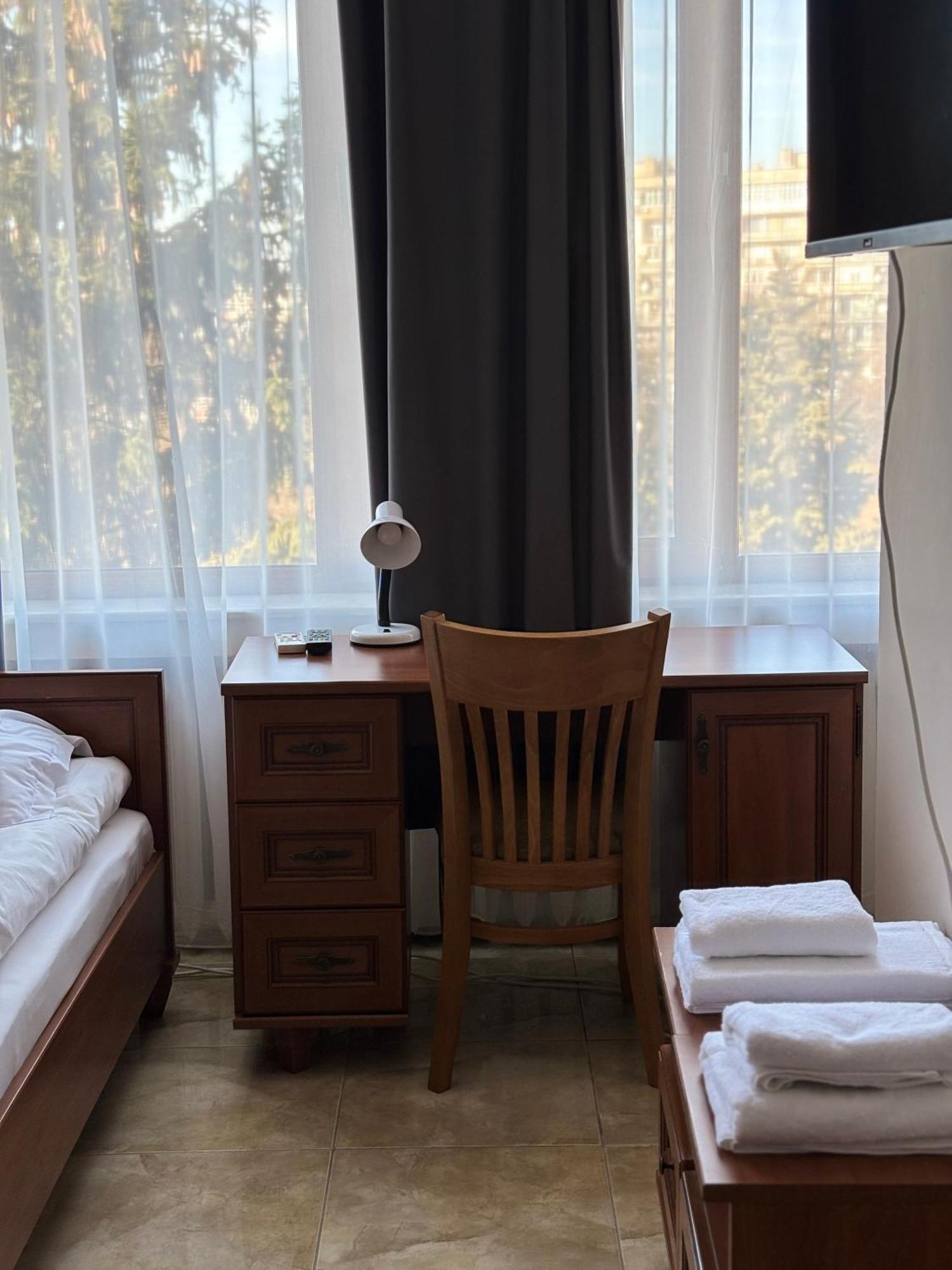 Apart Hotel Central Razgrad Екстер'єр фото