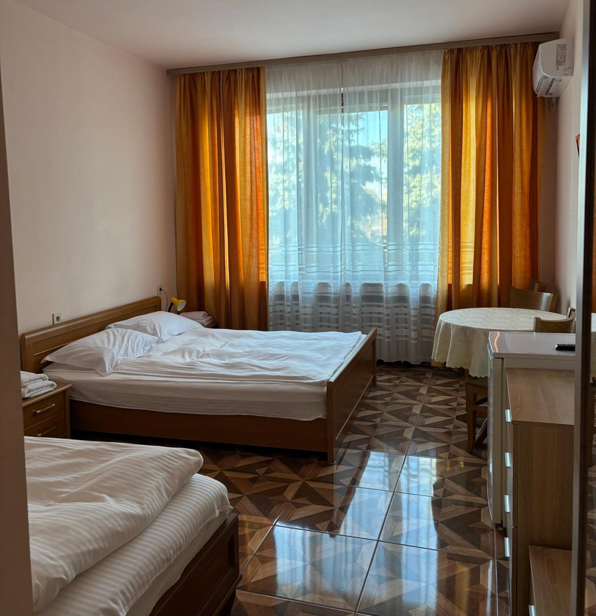 Apart Hotel Central Razgrad Екстер'єр фото
