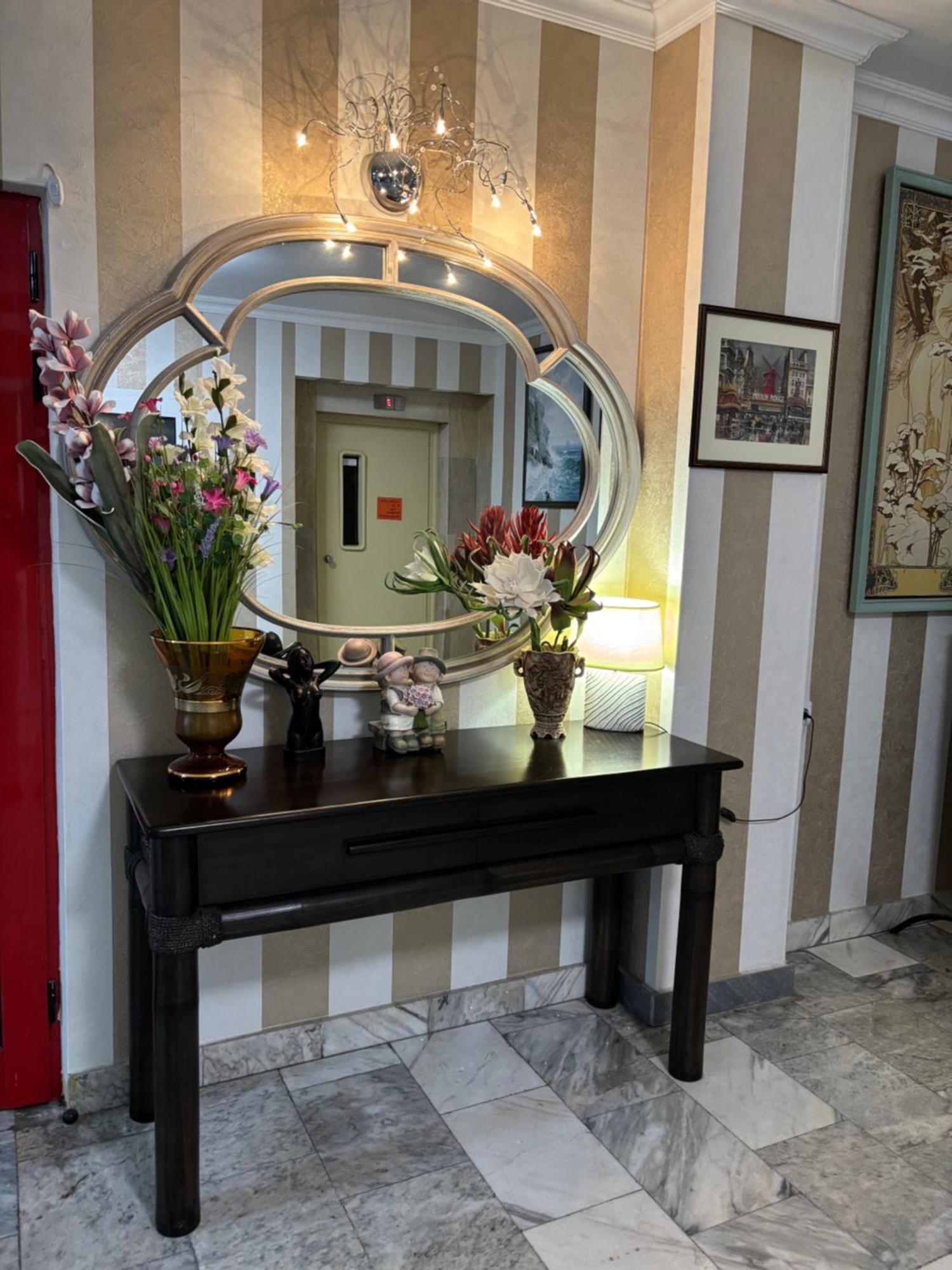 Apart Hotel Central Razgrad Екстер'єр фото