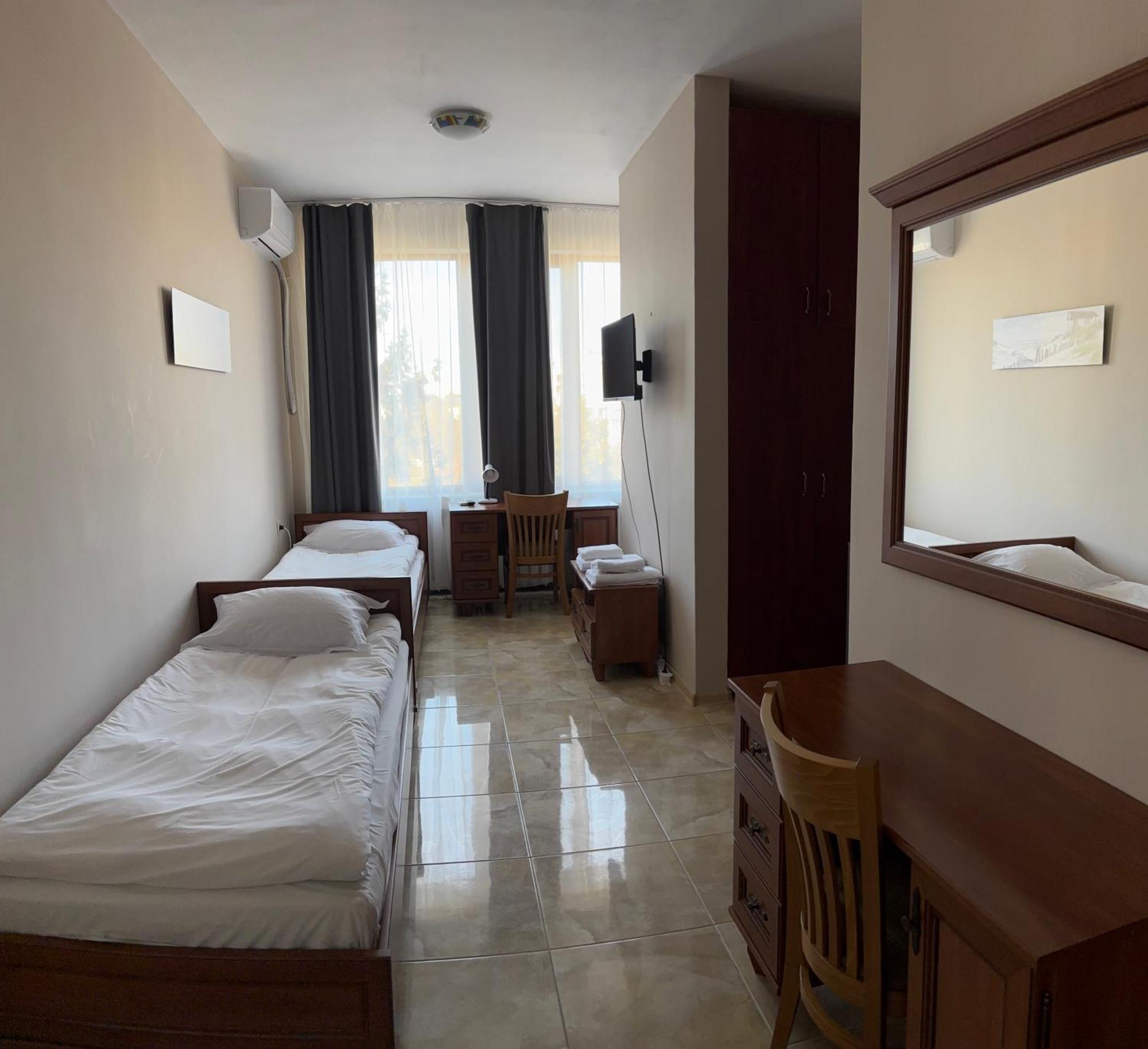 Apart Hotel Central Razgrad Екстер'єр фото